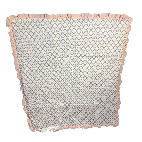 The Peanutshell 2 Piece Bedding Set Pale Pink Gray 3D Flowers Floral Quilt Skirt - Picture 4 of 11